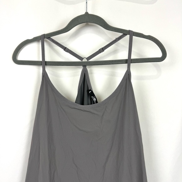 Crane Women's Athletic Dress Size L Color Gray Built in Shorts Outdoors Sports - Picture 2 of 11